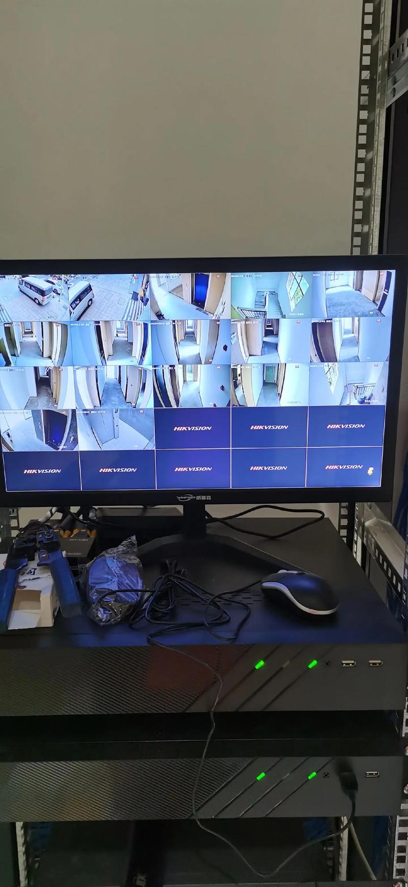 智能化弱電工程 酒店監(jiān)控、無(wú)線網(wǎng)絡(luò)與程控集團(tuán)電話安裝調(diào)試完工